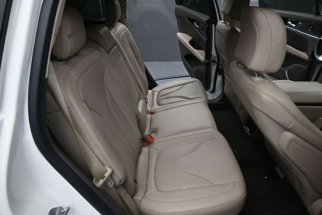 Used 2022 Lincoln Nautilus Reserve w/ Equipment Group 201A AWD/4WD image 16