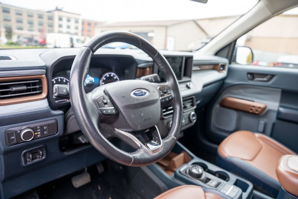 Used 2022 Ford Maverick Lariat w/ Equipment Group 500A Standard image 18