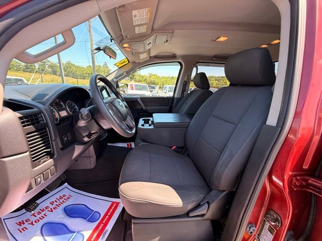 Used 2013 Nissan Titan SV AWD/4WD image 14