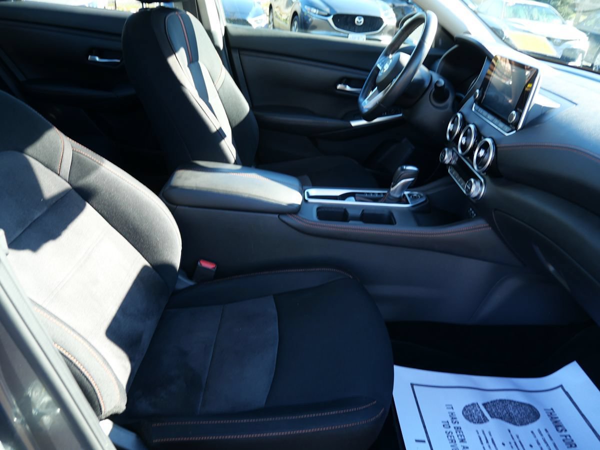 Used 2021 Nissan Sentra SR w/ Electronics Package FWD image 17