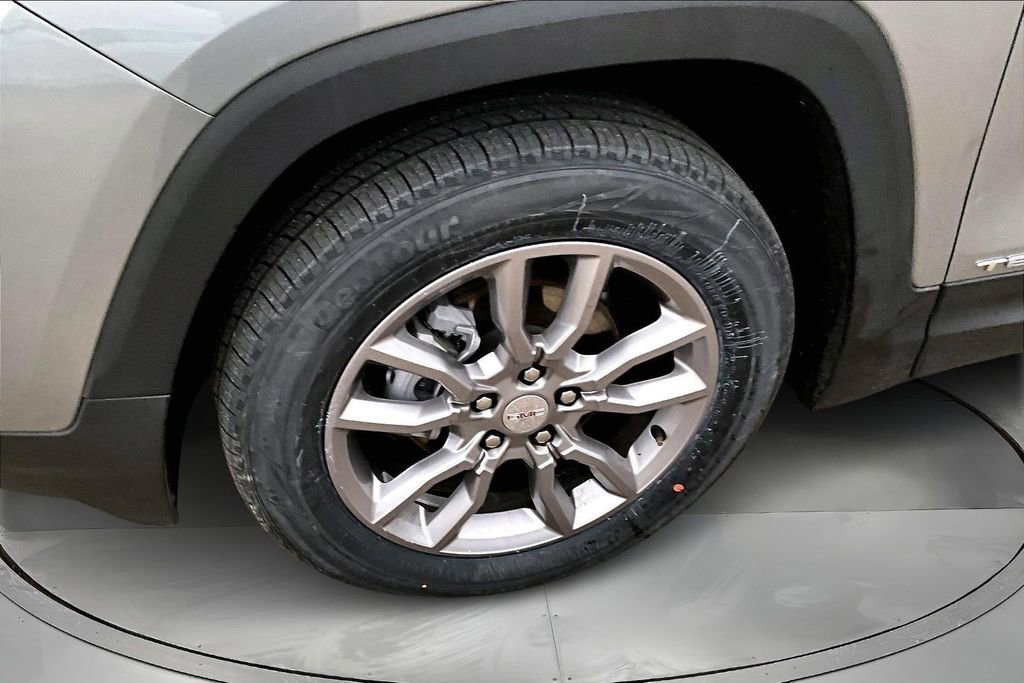 Used 2024 GMC Terrain SLT image 26
