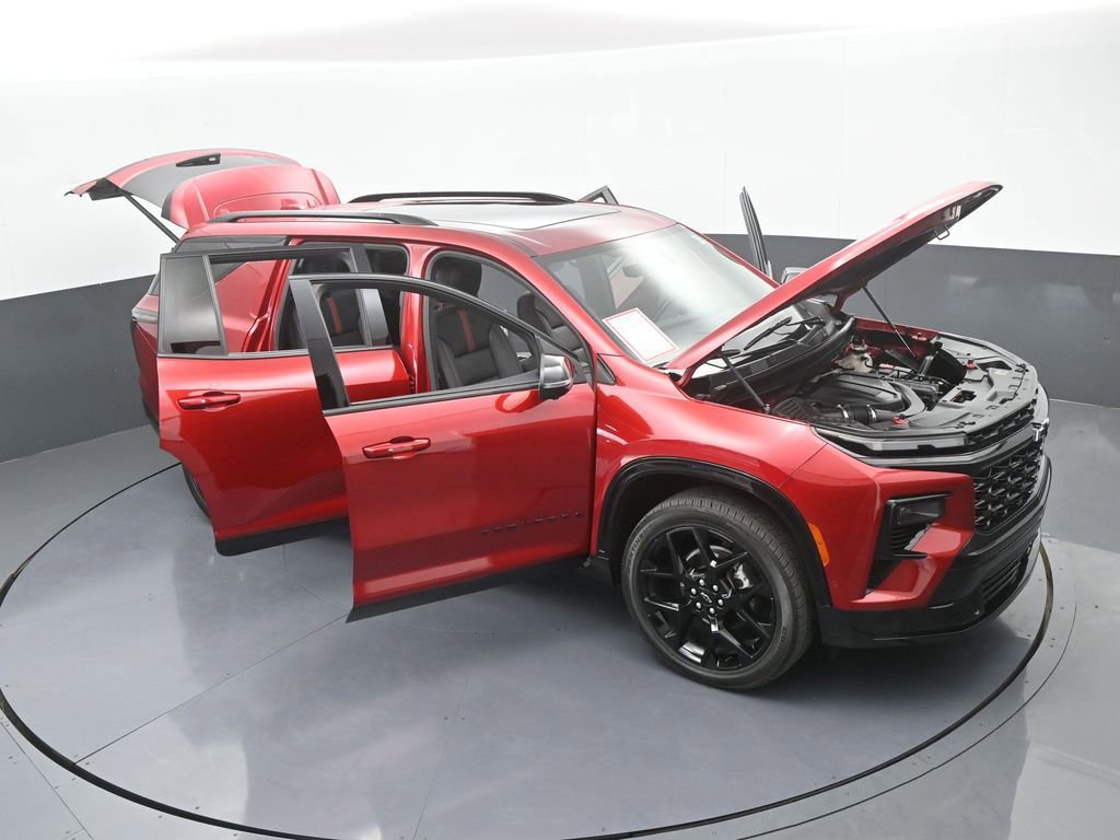 Used 2024 Chevrolet Traverse RS image 78