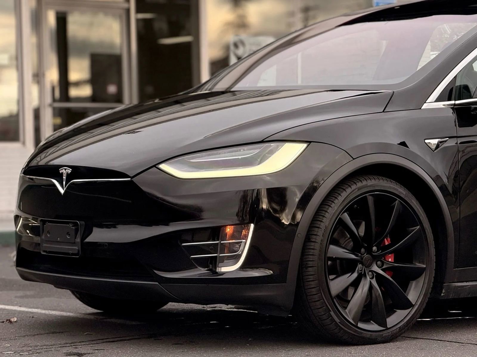 Used 2020 Tesla Model X Long Range image 4