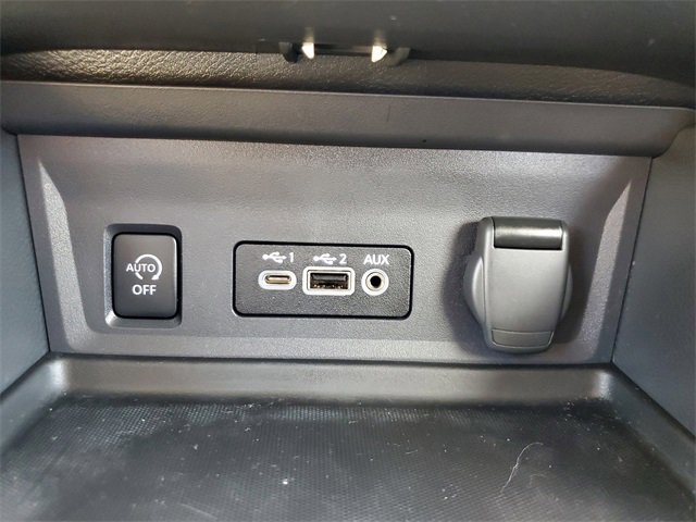 Used 2025 Nissan Sentra SV image 21
