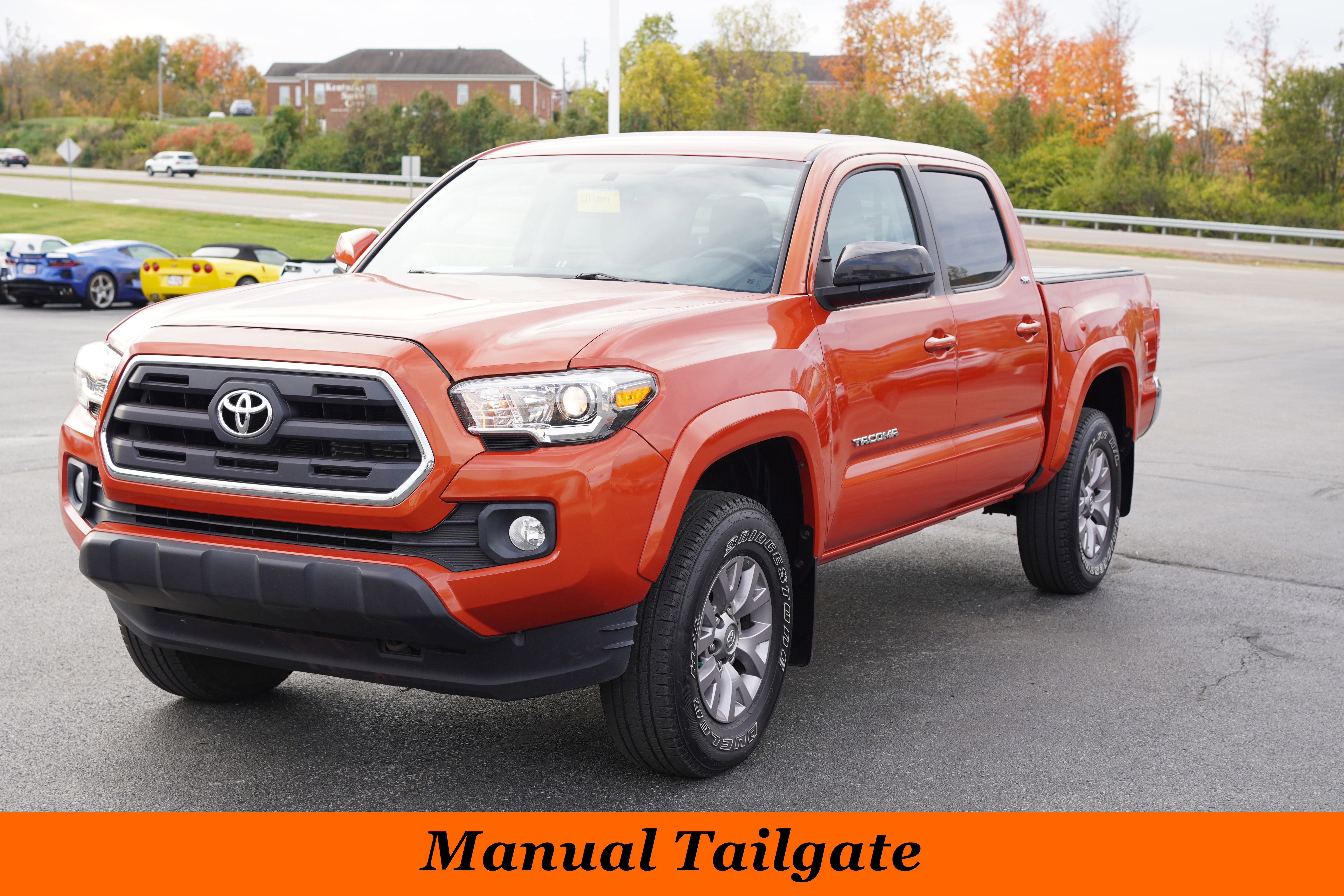 Used 2017 Toyota Tacoma SR5 image 3