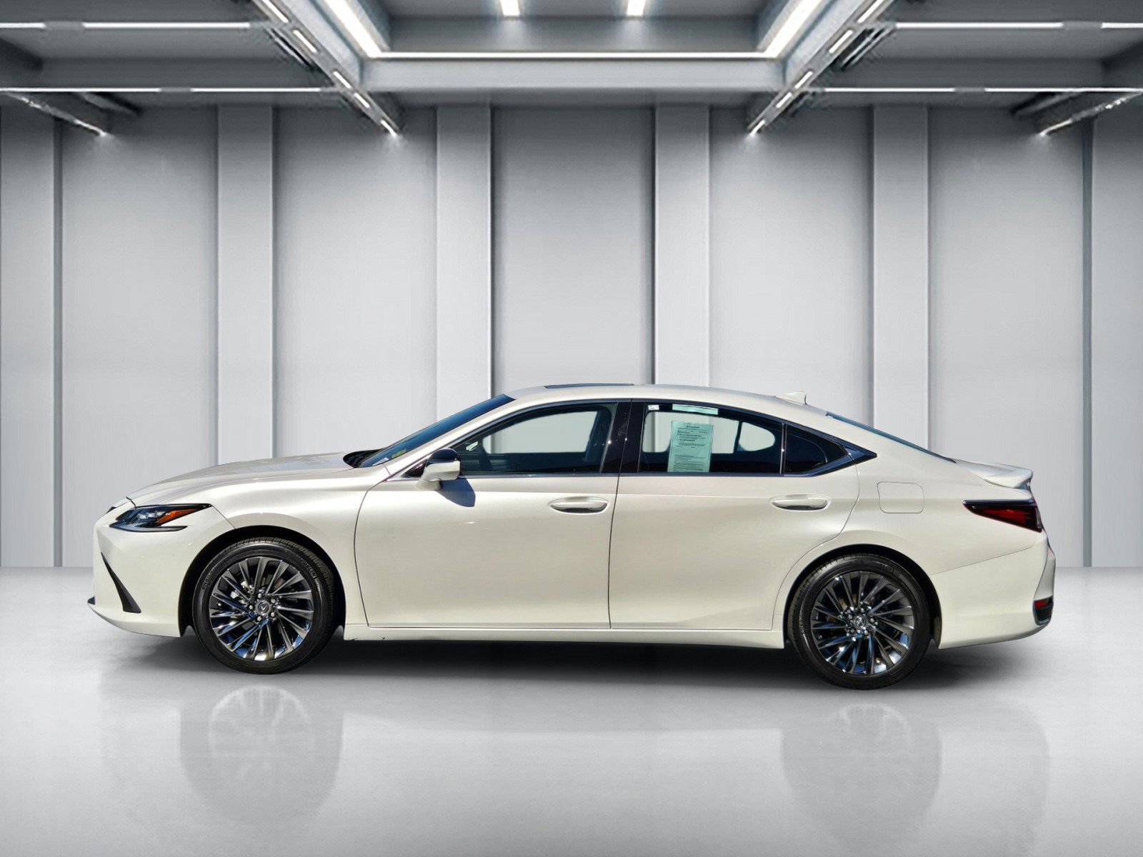 Certified 2024 Lexus ES 300h w/ Accessory Package (Z2) FWD image 8