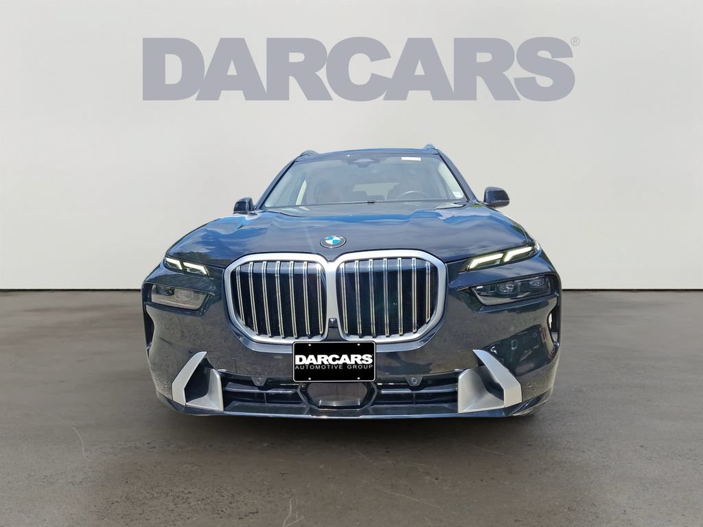Used 2024 BMW X7 xDrive40i AWD/4WD image 2