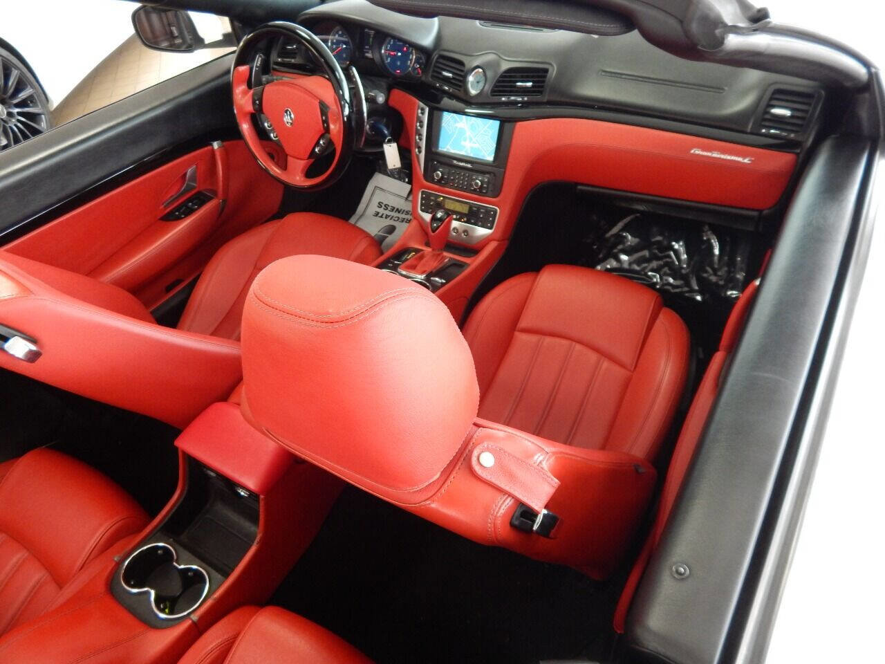 Used 2011 Maserati GranTurismo Base 2dr Convertible image 5