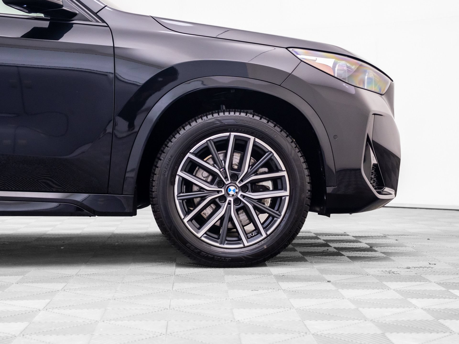 Used 2024 BMW X1 xDrive28i w/ M Sport Package AWD/4WD image 29