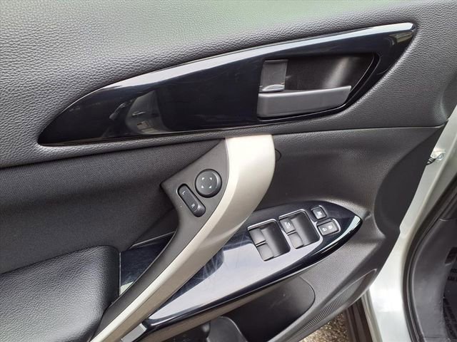 Used 2024 Mitsubishi Eclipse Cross LE AWD/4WD image 16