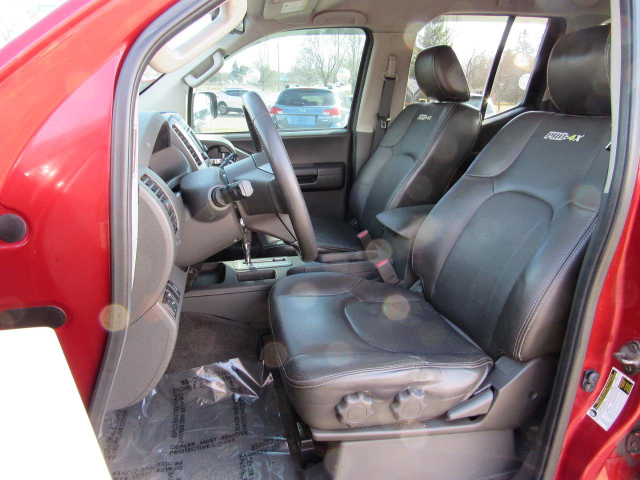 Used 2013 Nissan Xterra PRO-4X w/ Pro-4x Leather Pkg AWD/4WD image 4