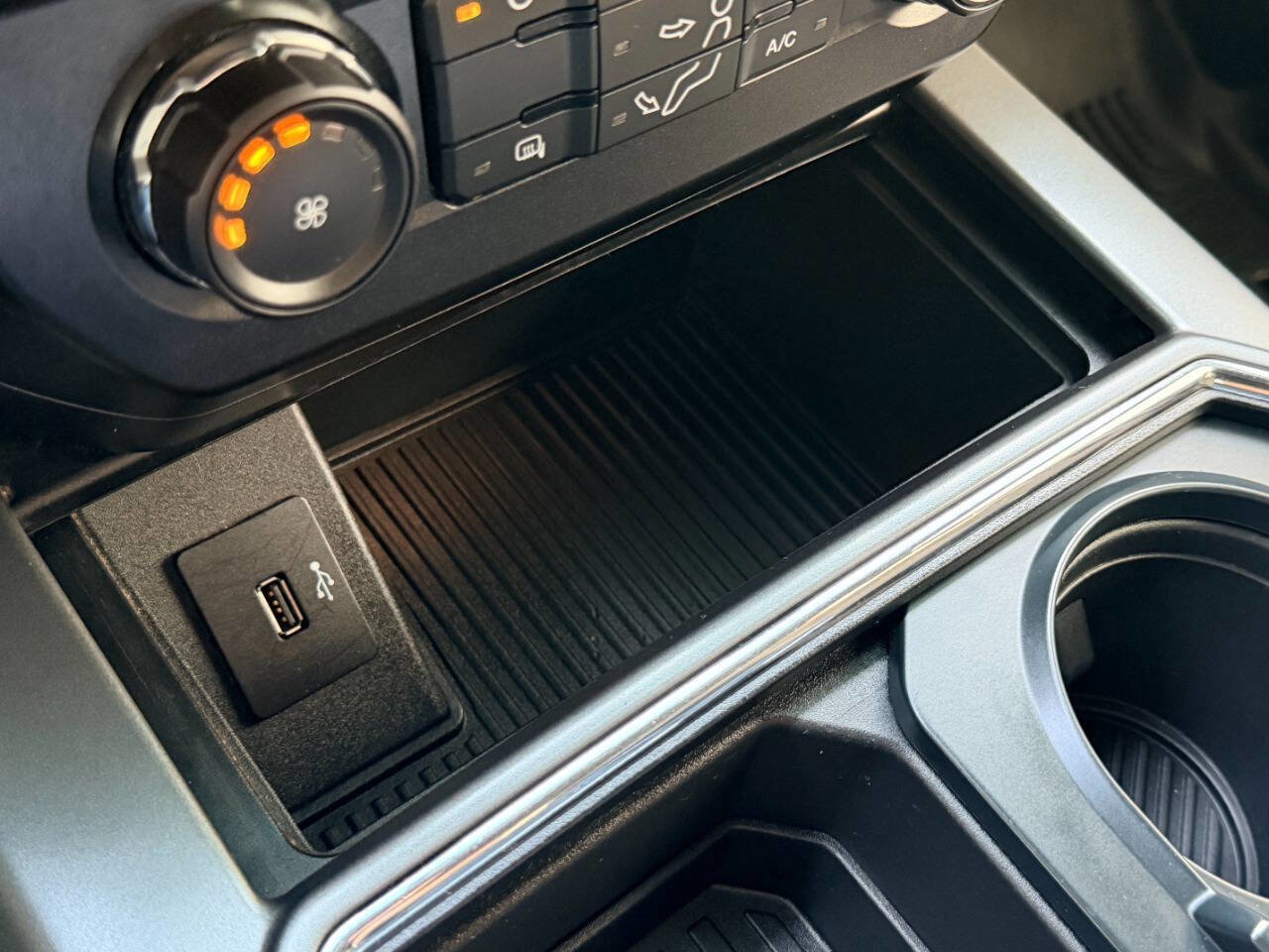 Used 2019 Ford F350 XLT w/ XLT Value Package AWD/4WD image 39