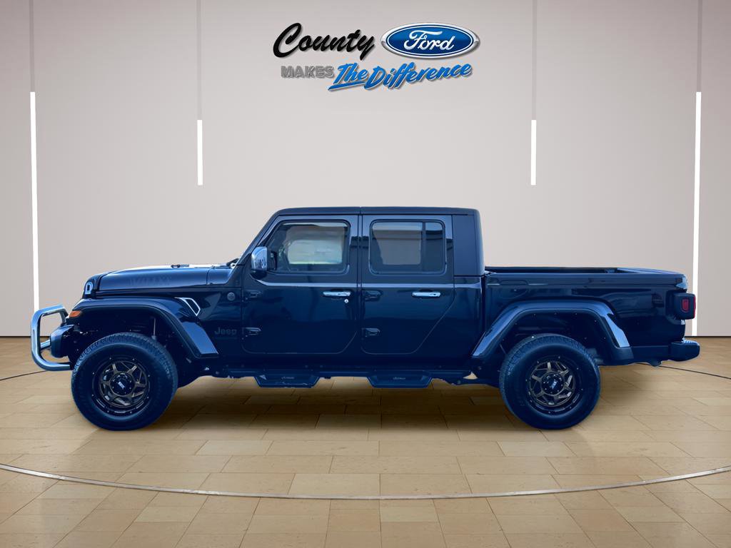 Used 2022 Jeep Gladiator Sport AWD/4WD image 3