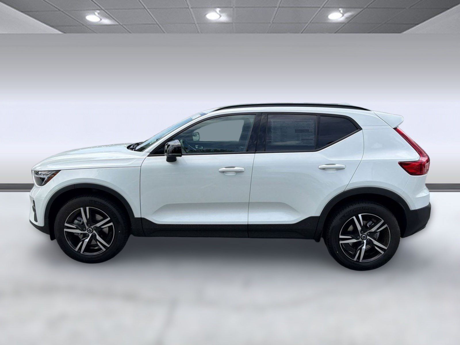 New 2026 Volvo XC40 B4 Core w/ Protection Package FWD image 2