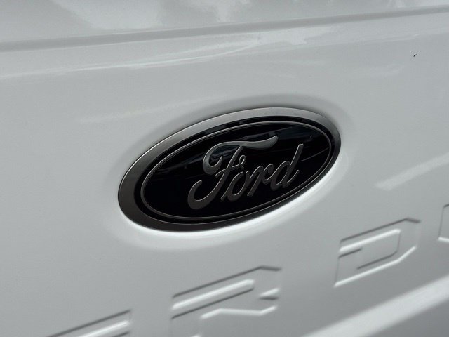 New 2026 Ford F250 Lariat w/ Black Appearance Package AWD/4WD image 32
