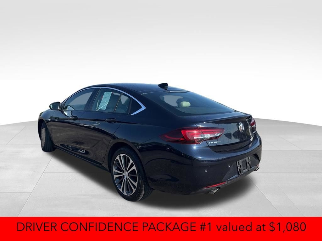 Used 2018 Buick Regal Preferred w/ Driver Confidence Package #1 FWD image 3