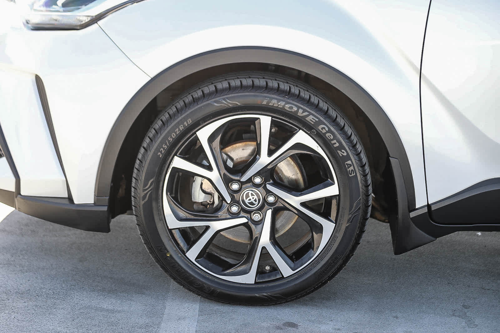 Certified 2020 Toyota C-HR XLE FWD image 11