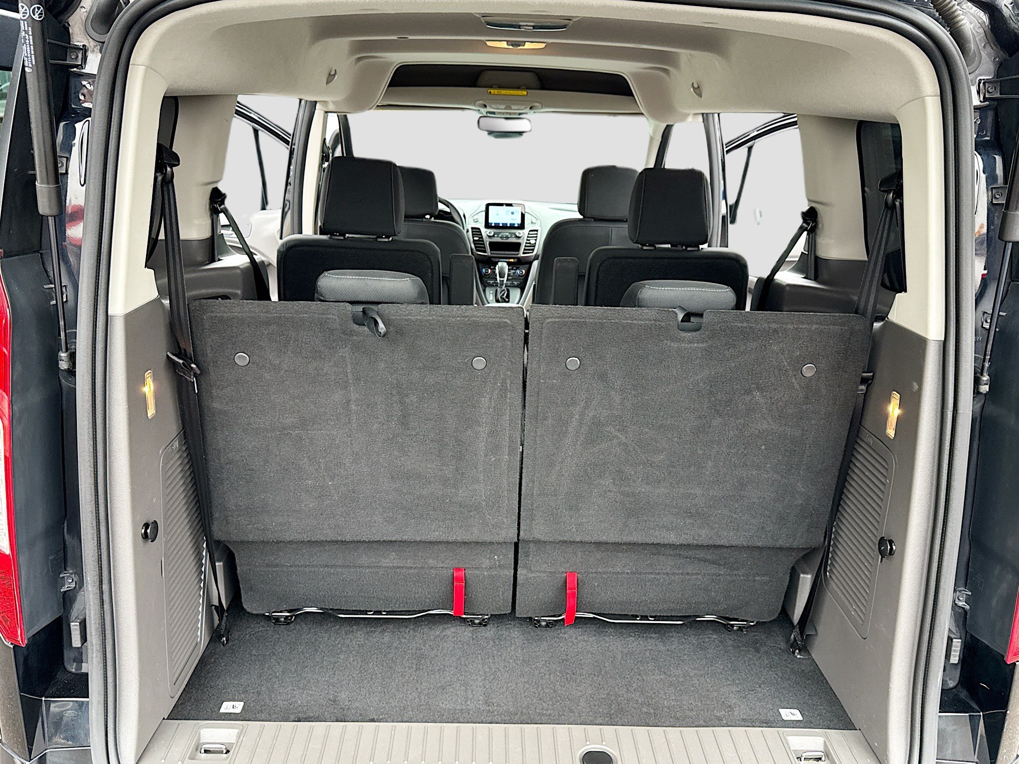 Used 2023 Ford Transit Connect XLT FWD image 7