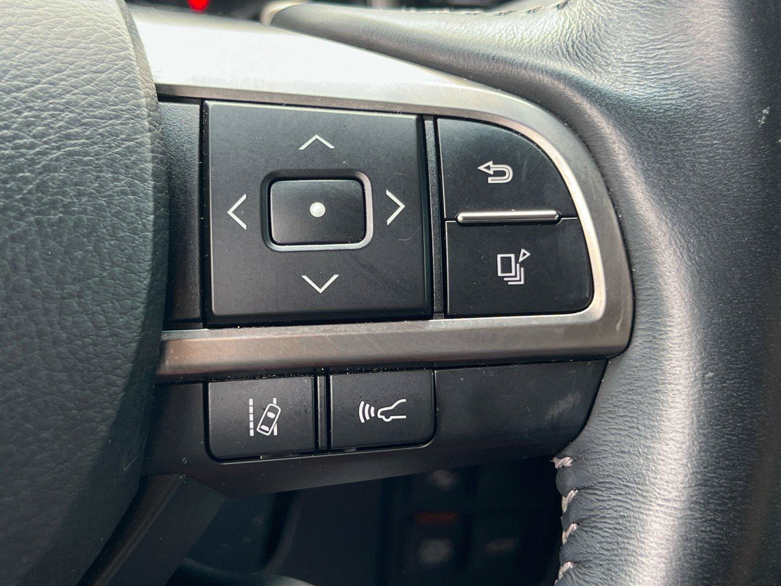Used 2020 Lexus LX 570 4WD w/ Luxury Package image 26