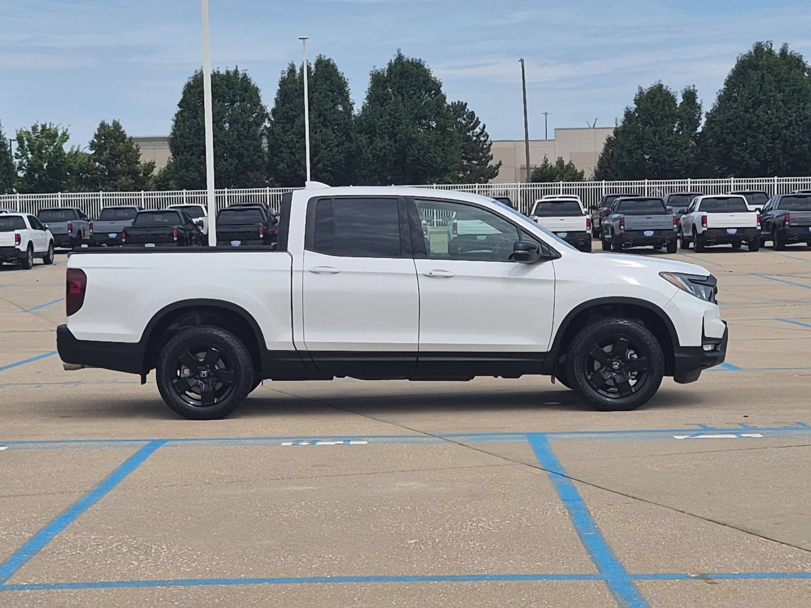 Certified 2024 Honda Ridgeline Black Edition image 5