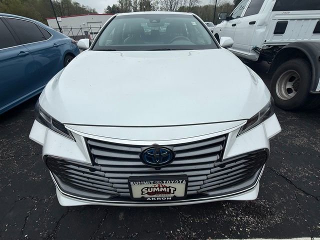 Used 2019 Toyota Avalon Limited w/ Advanced Safety Package FWD image 2