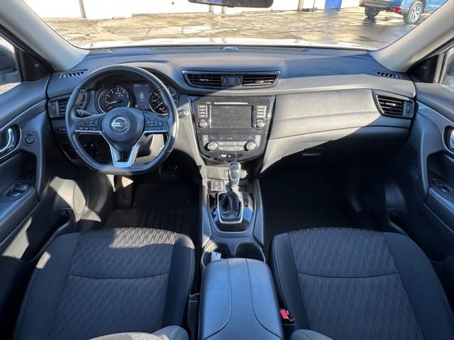 Used 2019 Nissan Rogue SV w/ Premium Package image 17