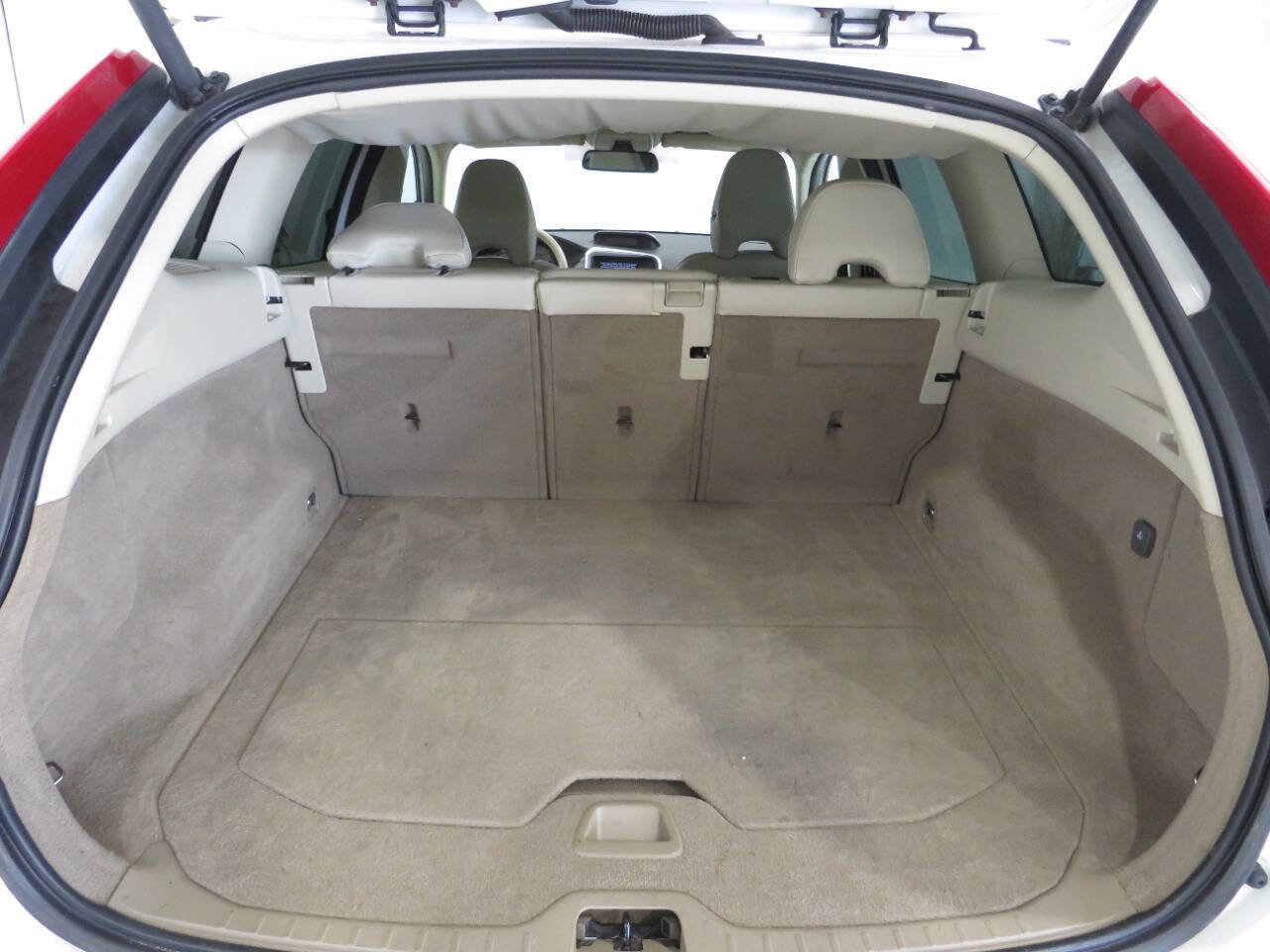 Used 2010 Volvo XC60 3.2 FWD image 11