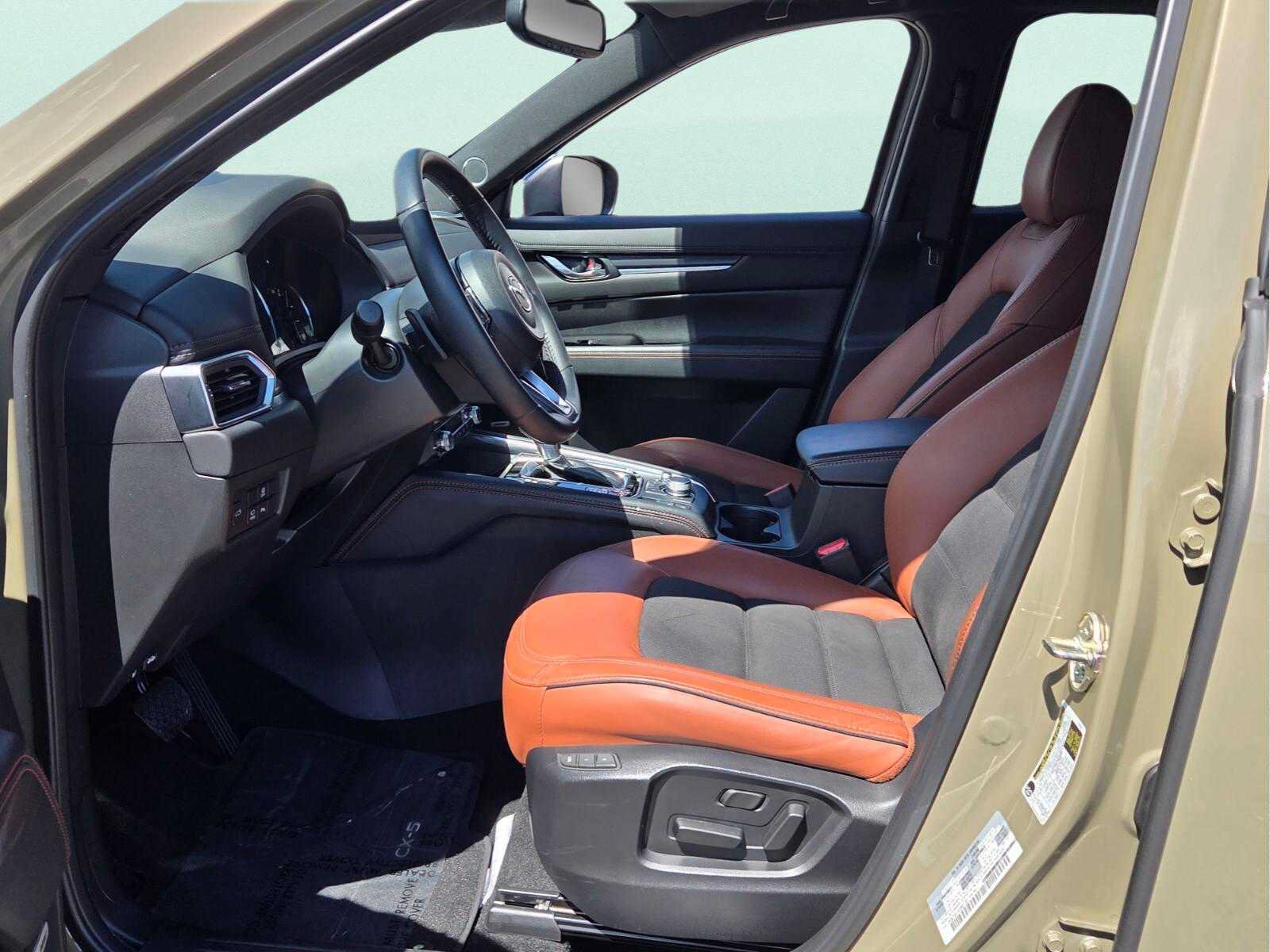Certified 2025 MAZDA CX-5 Carbon Edition AWD/4WD image 4