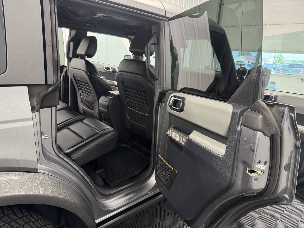 Used 2022 Ford Bronco Badlands w/ Sasquatch Package AWD/4WD image 19
