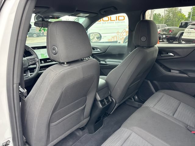 Used 2025 Chevrolet Equinox LT AWD/4WD image 9