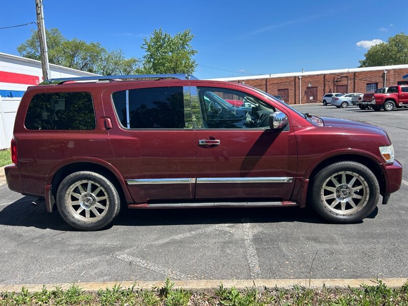 Used 2010 INFINITI QX56 4WD image 2