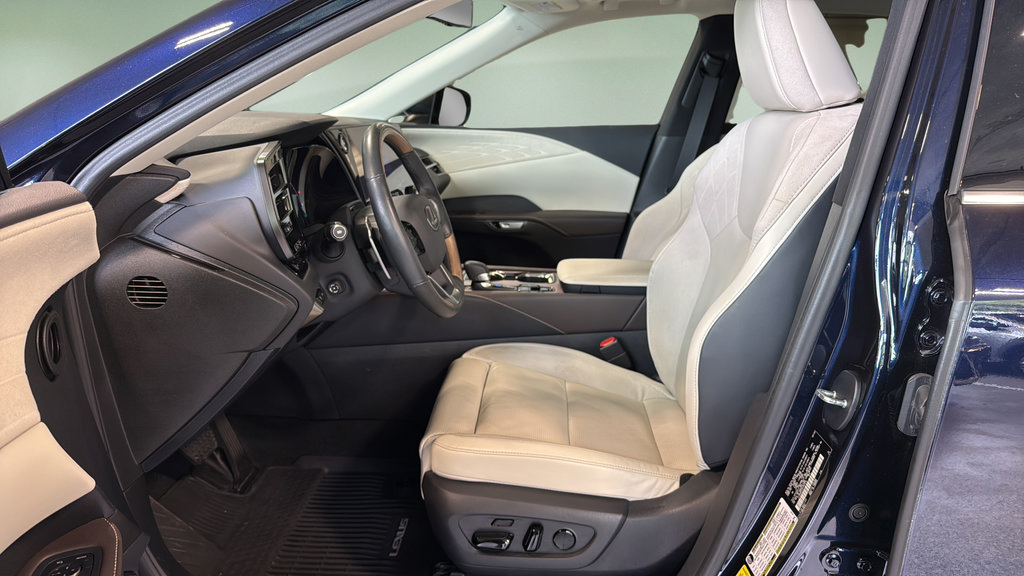 Certified 2023 Lexus RX 350 w/ Accessory Package (Z1) AWD/4WD image 19