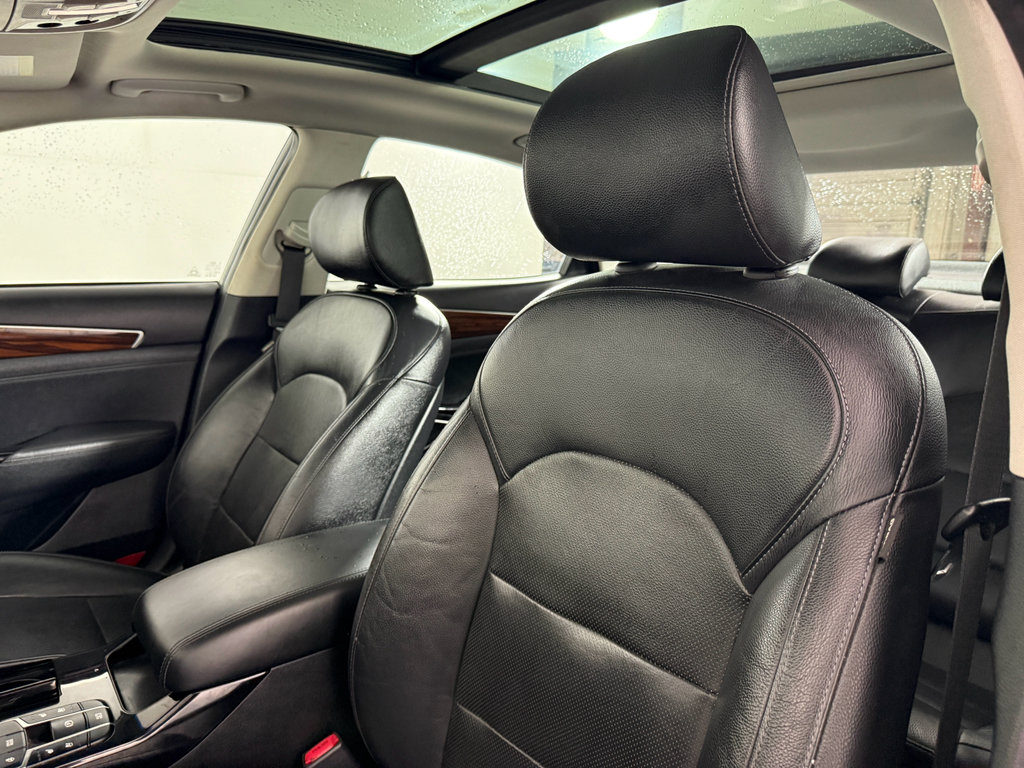 Used 2018 Kia Cadenza Technology image 23