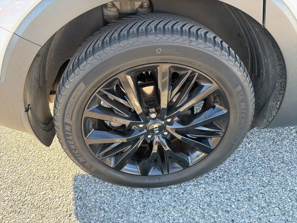 Used 2021 Kia Telluride SX w/ SX Prestige Package image 11