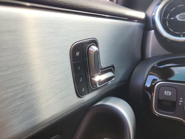 Used 2019 Mercedes-Benz A 220 image 33