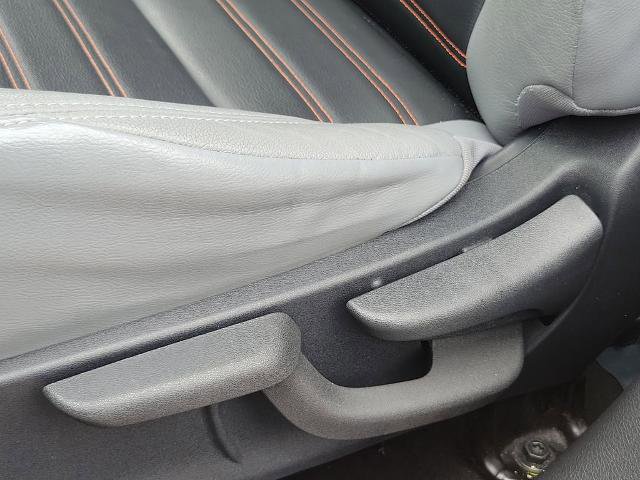 Certified 2023 Nissan Kicks SR w/ SR Premium Package FWD image 18