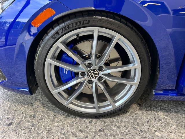 Used 2024 Volkswagen Golf R image 45