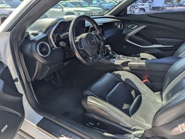 Used 2018 Chevrolet Camaro LT RWD image 11