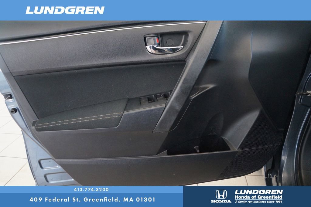 Used 2019 Toyota Corolla LE FWD image 14