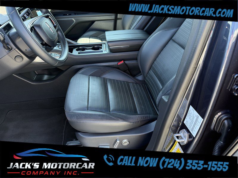 Used 2024 Lincoln Nautilus Reserve w/ Jet Appearance Package (87T) image 27