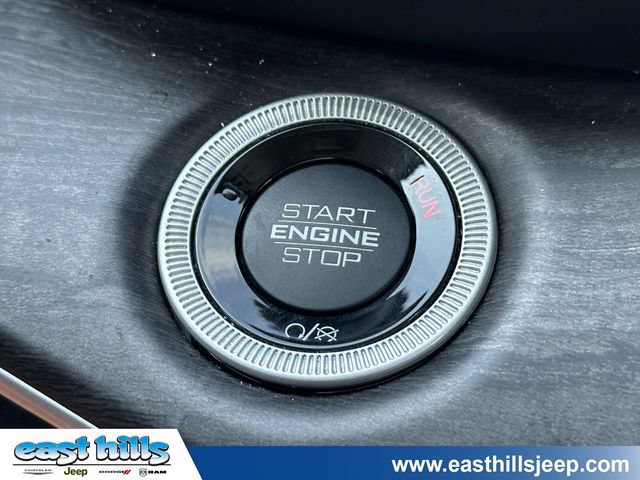 Used 2023 Jeep Grand Cherokee 4WD 4xe image 39