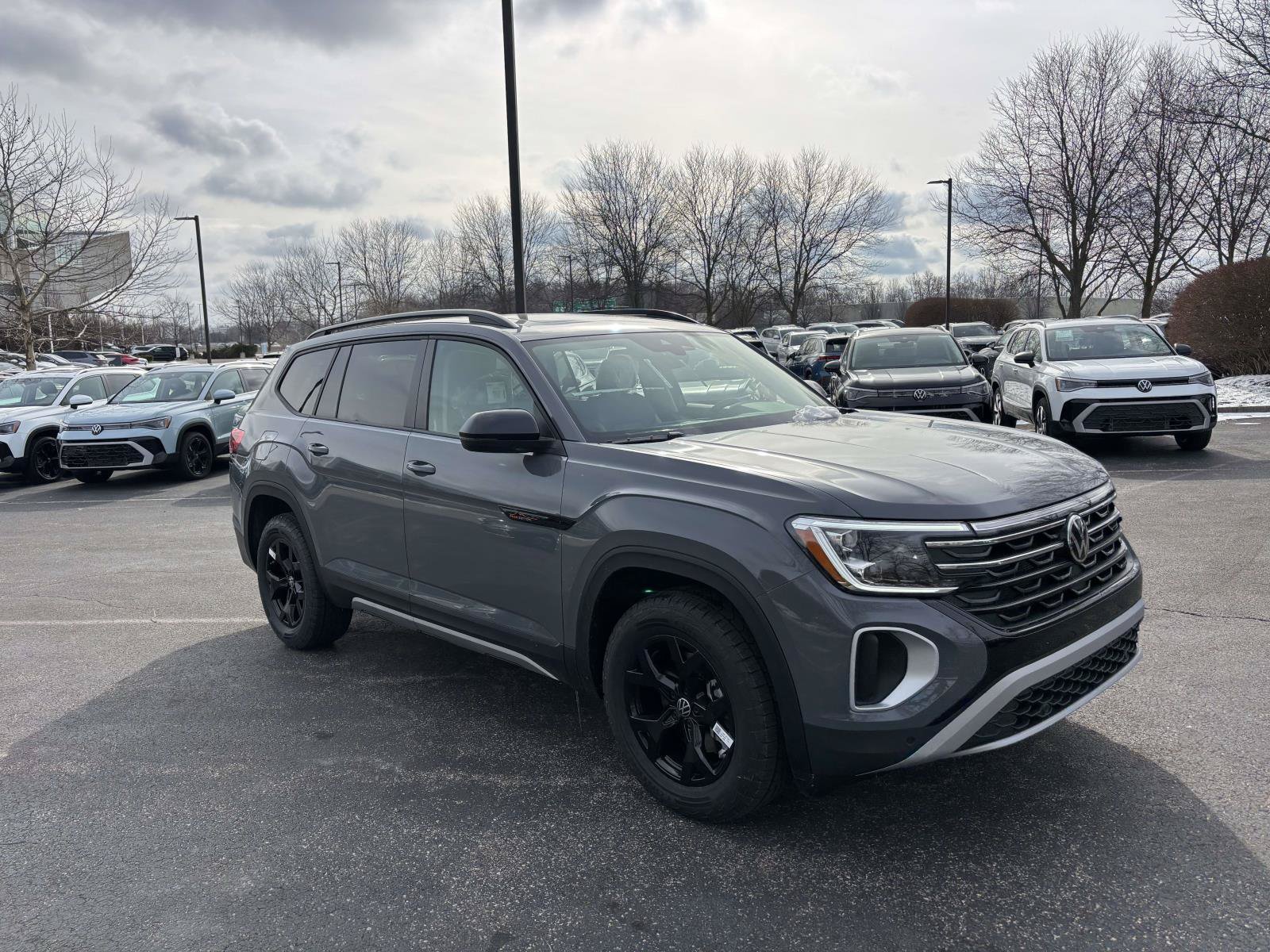 New 2026 Volkswagen Atlas Peak Edition