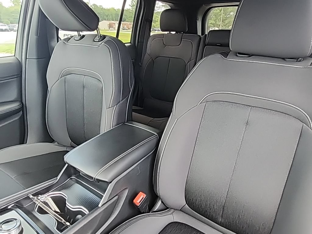 New 2026 Jeep Grand Cherokee Laredo X RWD image 22
