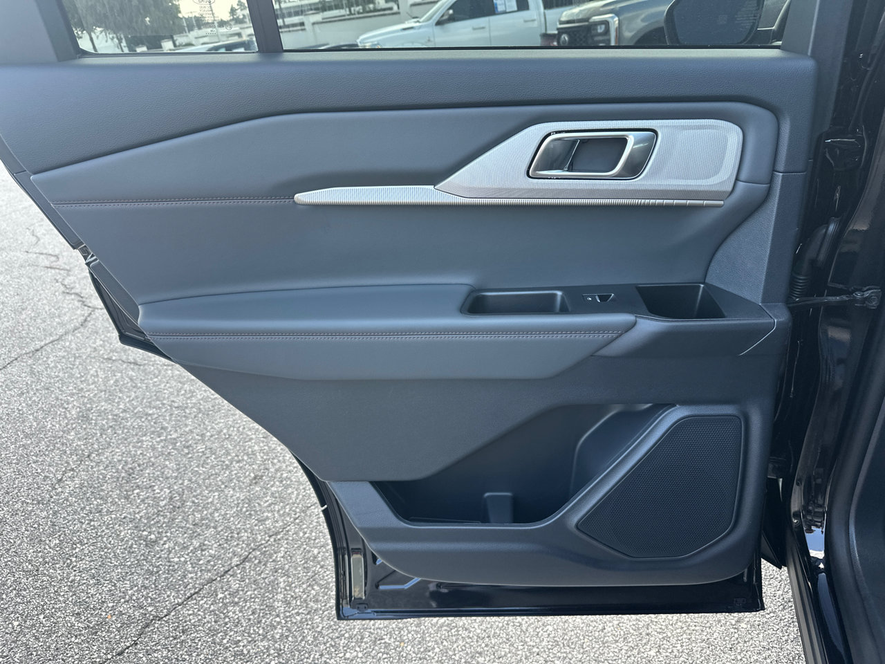 New 2026 Ford Explorer Active RWD image 22