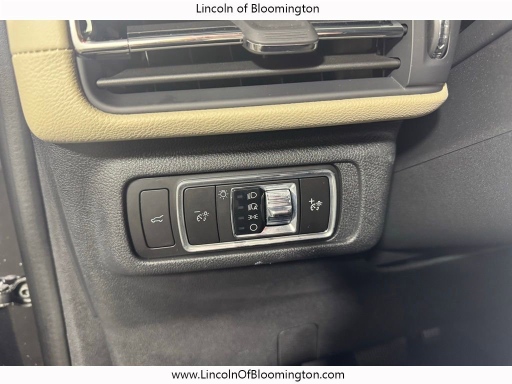 New 2026 Lincoln Corsair Reserve image 25