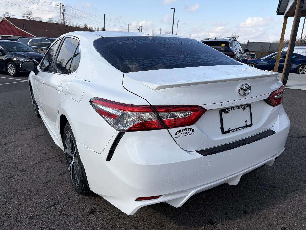 Used 2020 Toyota Camry SE image 10