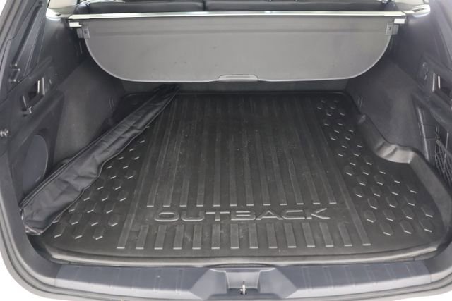 Used 2023 Subaru Outback Limited image 21