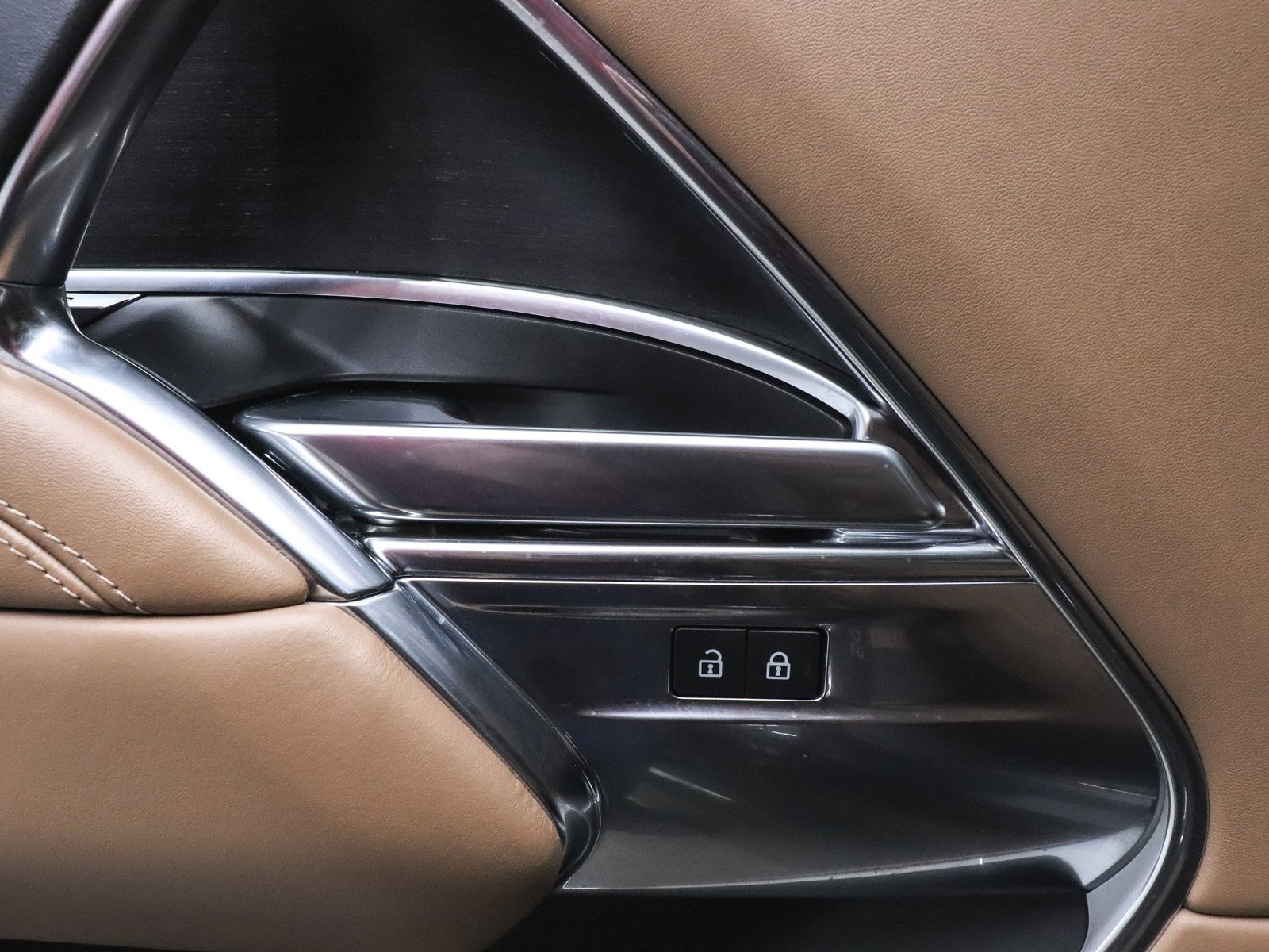 Used 2023 Land Rover Range Rover Long Wheelbase Autobiography image 14