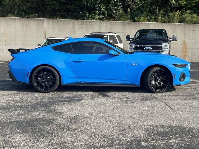 Certified 2025 Ford Mustang GT RWD video 2