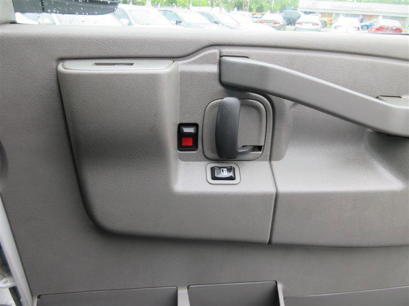 Used 2020 Chevrolet Express 3500 LS RWD image 19